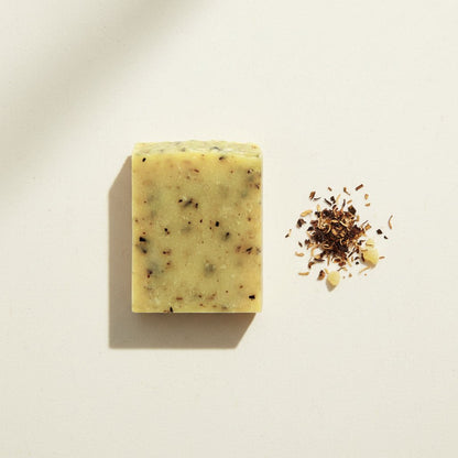 Le Savon Protecteur | Savon Solide Naturel Doux Pour Visage | Peaux Sensibles, Sèches à Mixtes - Pureté Solide - 